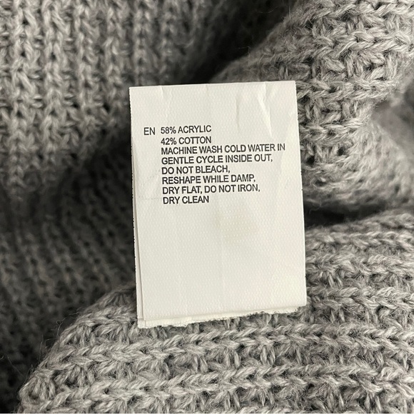 ALYA Francesca's gray poncho M/L NWT - Picture 4 of 7